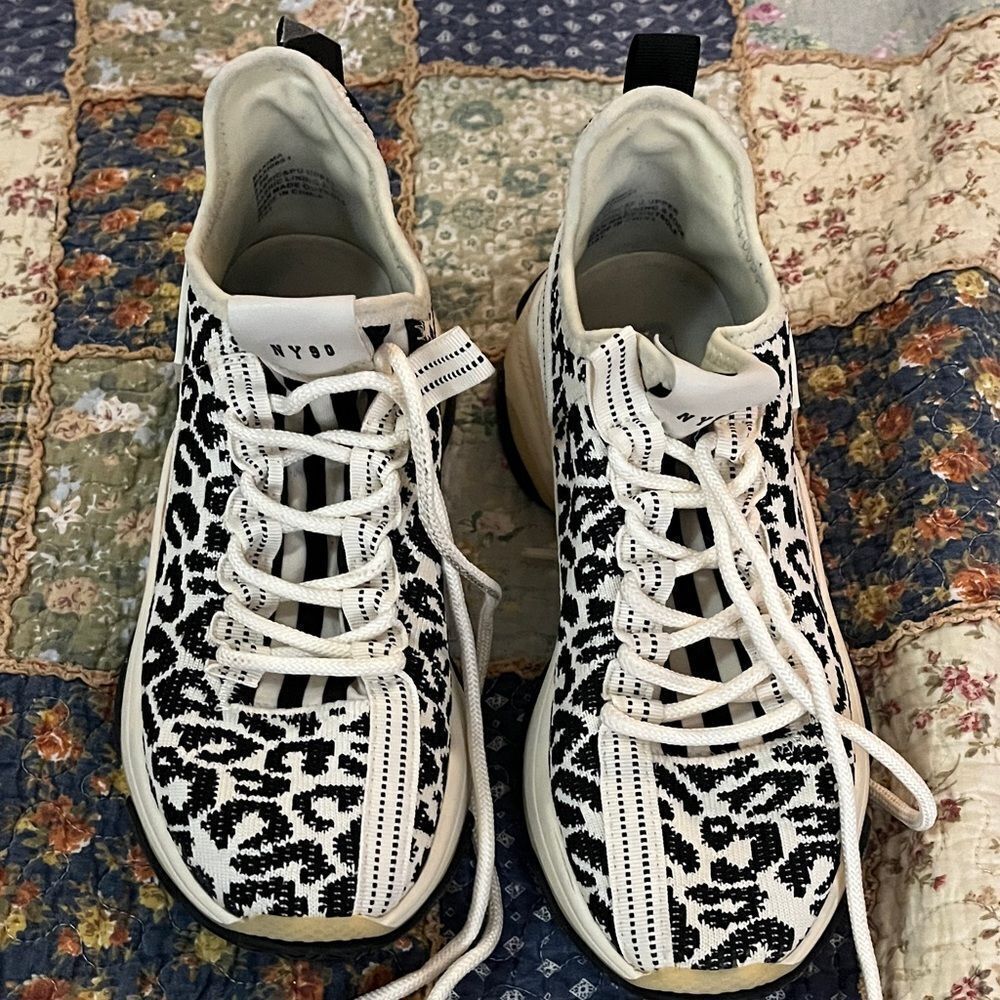 Steve Madden leopard sneakers